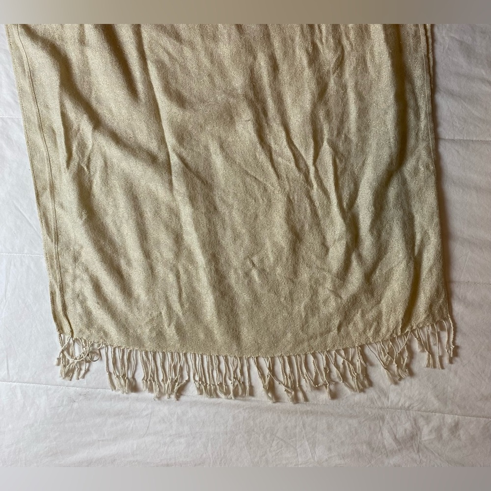 Golden scarf